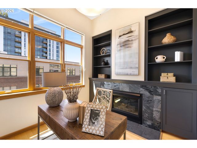 821 Nw 11TH Ave 601, Portland, OR 97209