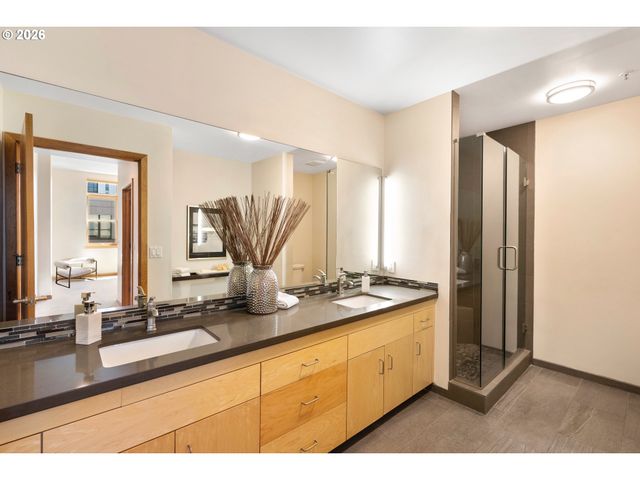 821 Nw 11TH Ave 601, Portland, OR 97209