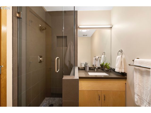 821 Nw 11TH Ave 601, Portland, OR 97209
