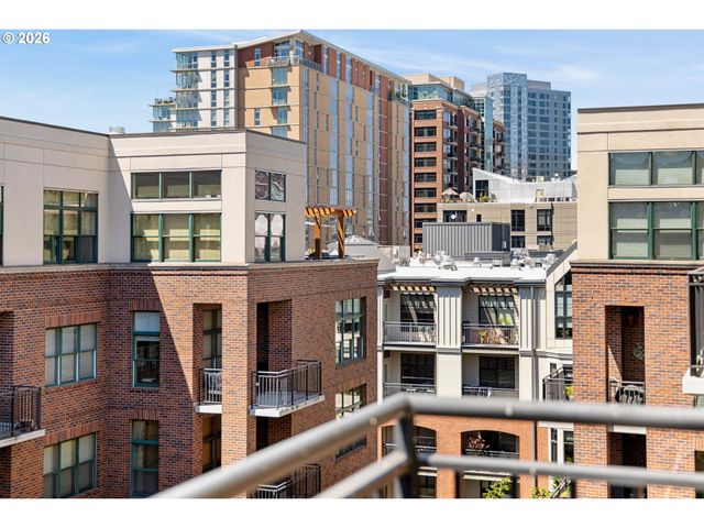 821 Nw 11TH Ave 601, Portland, OR 97209