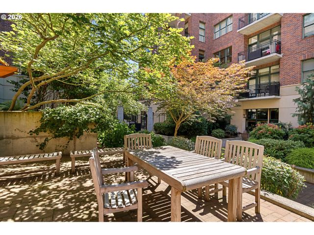 821 Nw 11TH Ave 601, Portland, OR 97209