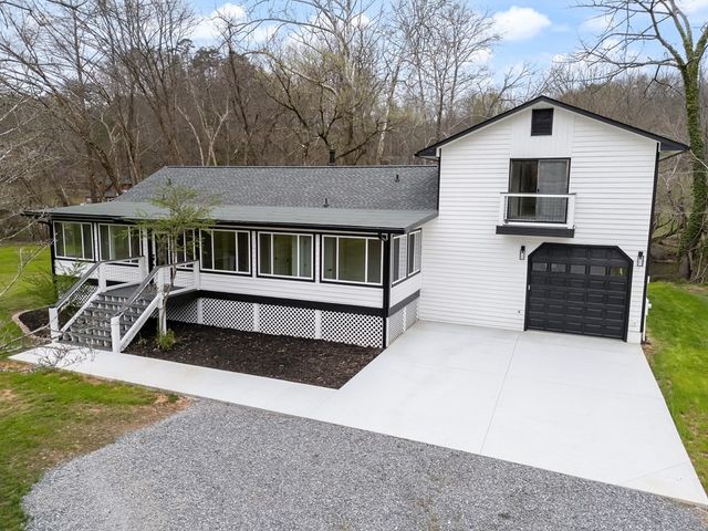 284 Smokeford Road, Murphy, NC 28906