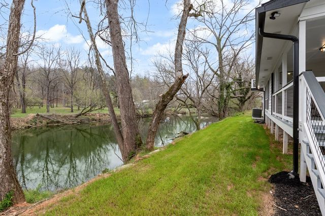 284 Smokeford Road, Murphy, NC 28906