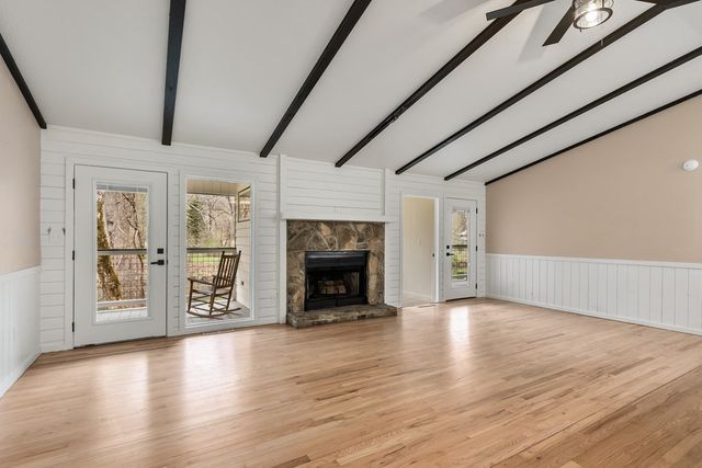 284 Smokeford Road, Murphy, NC 28906