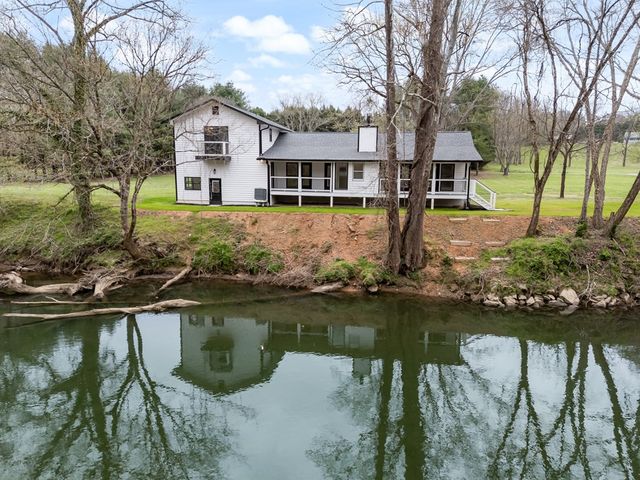 284 Smokeford Road, Murphy, NC 28906