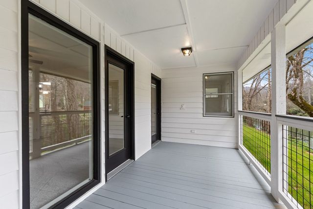 284 Smokeford Road, Murphy, NC 28906