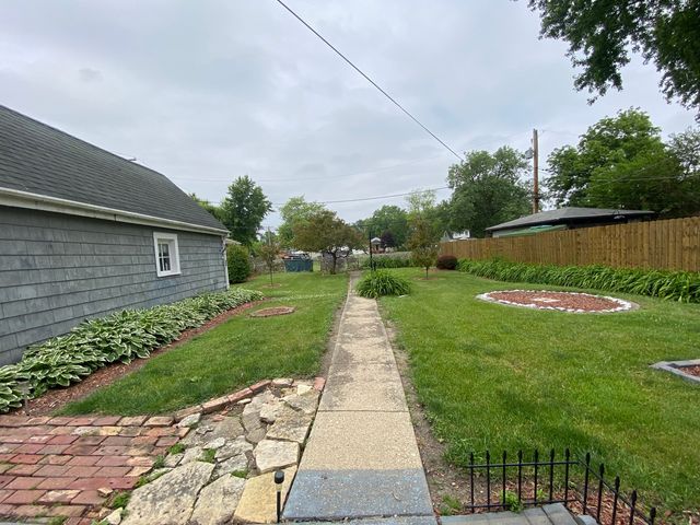 3332 Halsted Street, Steger, IL 60475