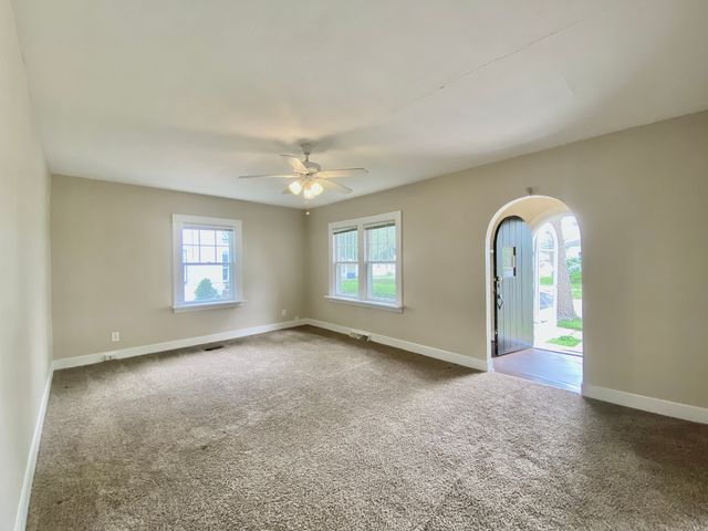 3332 Halsted Street, Steger, IL 60475