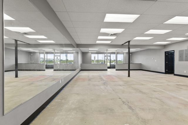 2004 Merchant Drive, Richmond, KY 40475