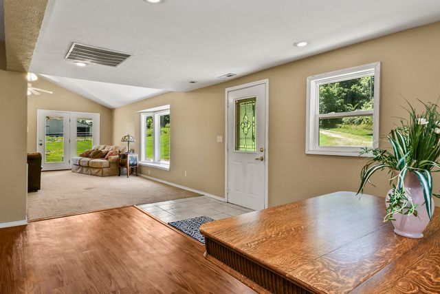533 Ghan Road, Clever, MO 65631