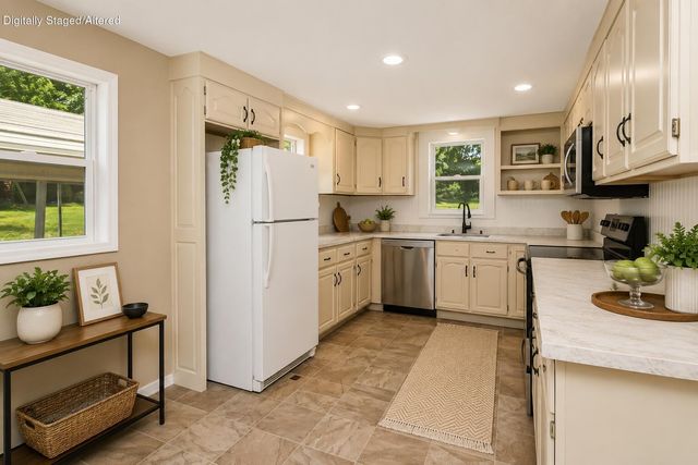 533 Ghan Road, Clever, MO 65631