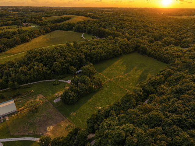533 Ghan Road, Clever, MO 65631