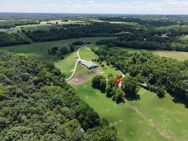 533 Ghan Road, Clever, MO 65631