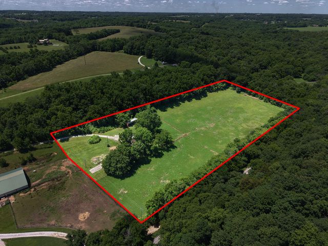 533 Ghan Road, Clever, MO 65631