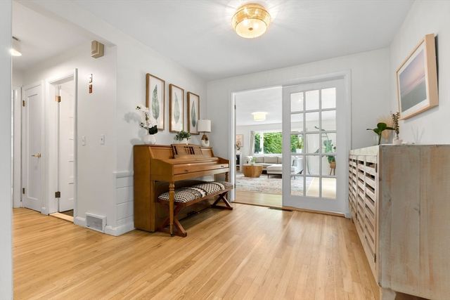 13 Forrest Rd, Topsfield, MA 01983