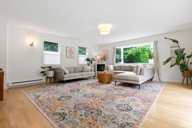 13 Forrest Rd, Topsfield, MA 01983