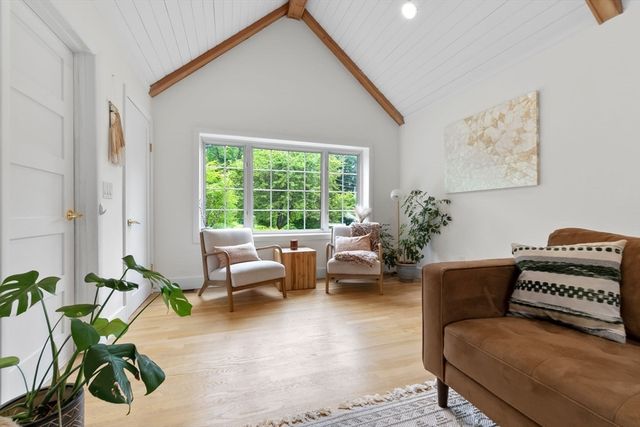 13 Forrest Rd, Topsfield, MA 01983