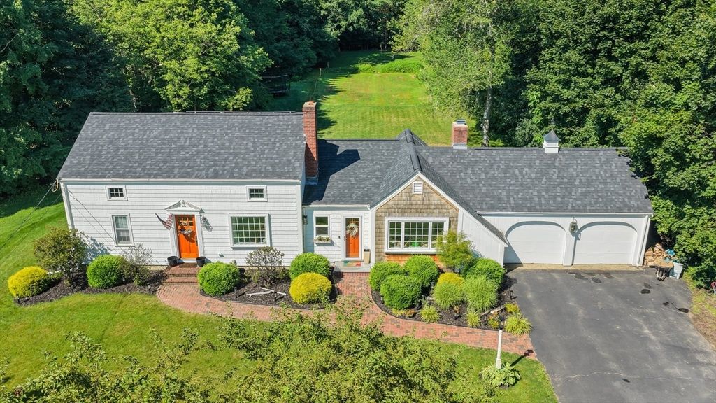 13 Forrest Rd, Topsfield, MA 01983