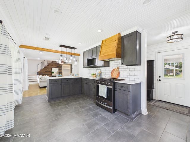 103 Harwell Drive, Lafayette, LA 70503