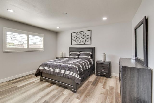 6034 Country Club Pl, Merced, CA 95340