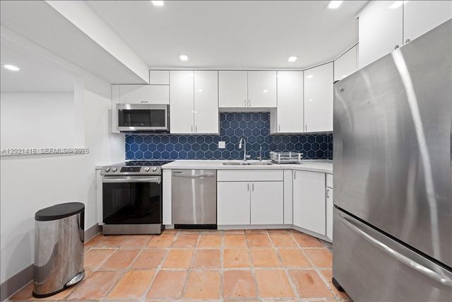 5750 Turin St 207, Coral Gables, FL 33146