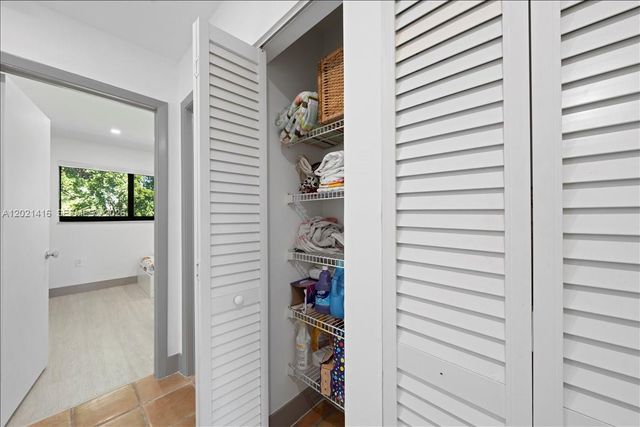 5750 Turin St 207, Coral Gables, FL 33146