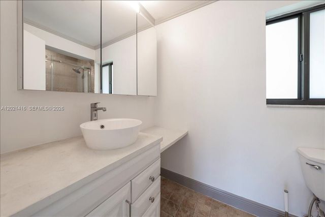 5750 Turin St 207, Coral Gables, FL 33146