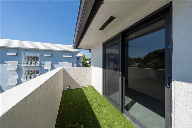 5750 Turin St 207, Coral Gables, FL 33146