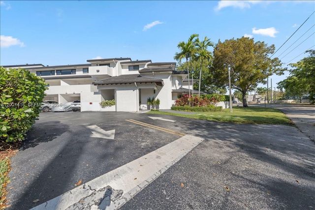 5750 Turin St 207, Coral Gables, FL 33146