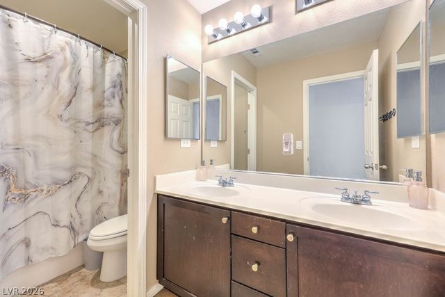 6432 Setting Moon Street, North Las Vegas, NV 89084