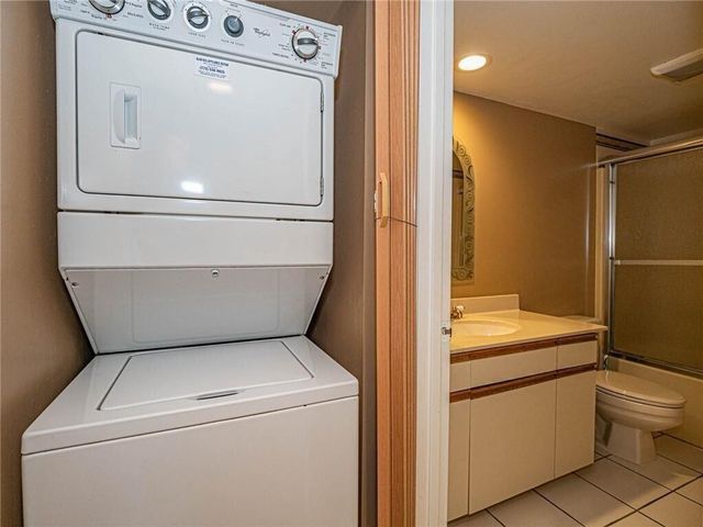 32 Plantation Drive 103, Vero Beach, FL 32966