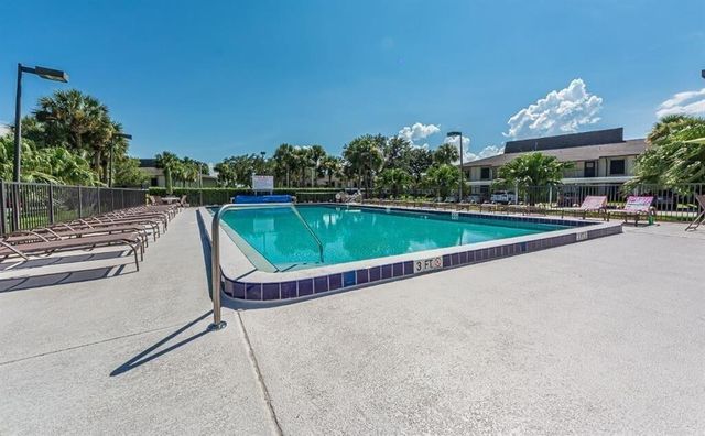 32 Plantation Drive 103, Vero Beach, FL 32966