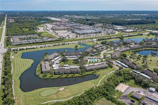 32 Plantation Drive 103, Vero Beach, FL 32966