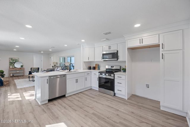 6141 OLD MIDDLEBURG Road S, Jacksonville, FL 32222