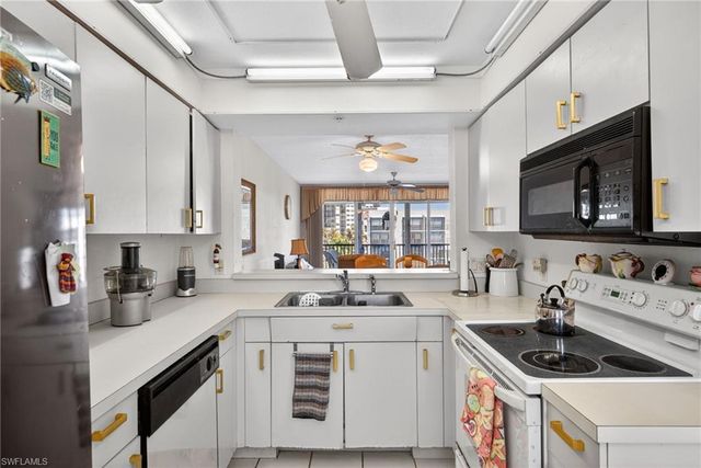 4401 Bay Beach LN 833, Fort Myers Beach, FL 33931