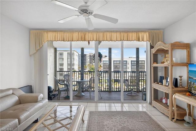 4401 Bay Beach LN 833, Fort Myers Beach, FL 33931