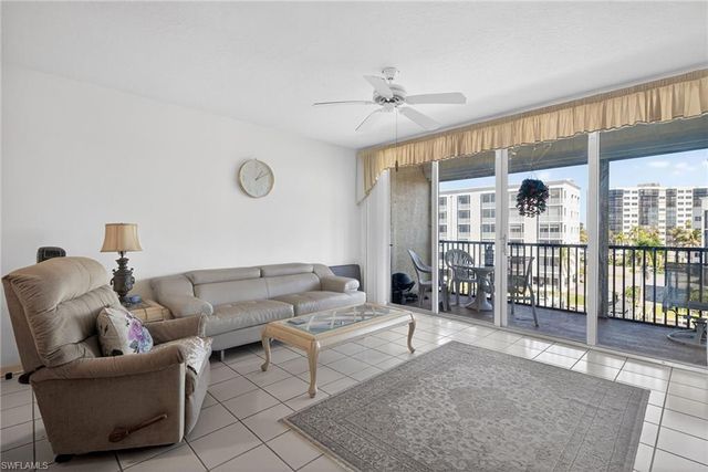 4401 Bay Beach LN 833, Fort Myers Beach, FL 33931