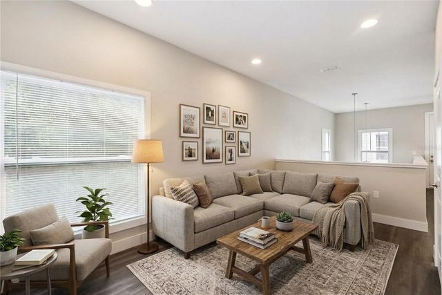 2411 AMHERST AVENUE, Orlando, FL 32804
