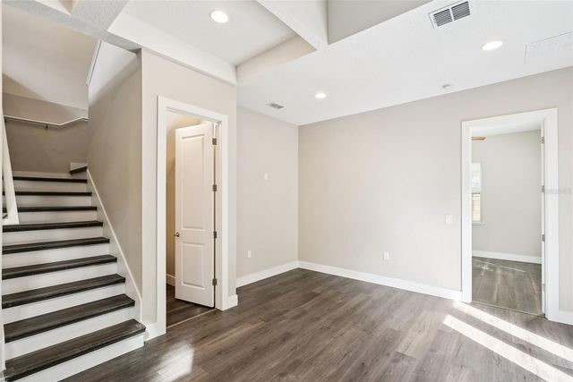 2411 AMHERST AVENUE, Orlando, FL 32804