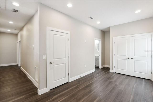 2411 AMHERST AVENUE, Orlando, FL 32804