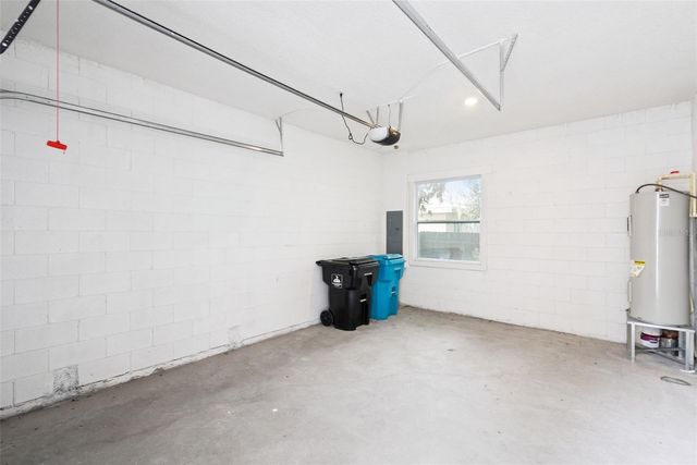 2411 AMHERST AVENUE, Orlando, FL 32804