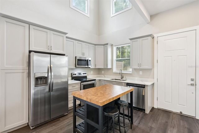 2411 AMHERST AVENUE, Orlando, FL 32804