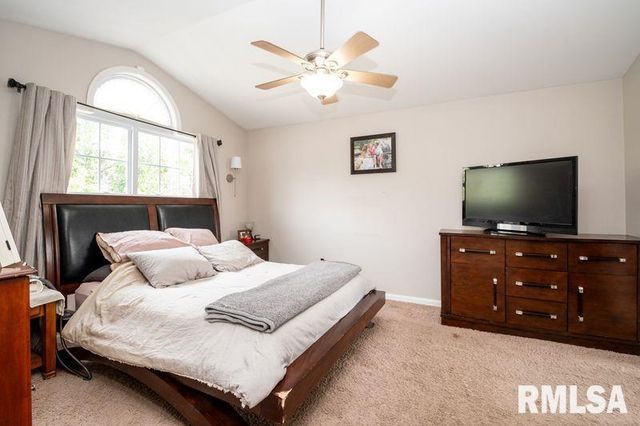1408 W CLOVERDALE Road, Chillicothe, IL 61523