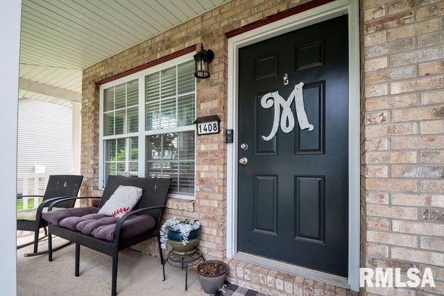 1408 W CLOVERDALE Road, Chillicothe, IL 61523
