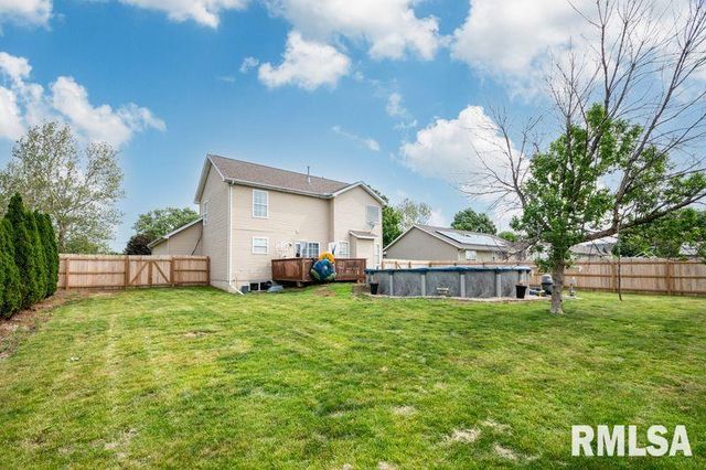 1408 W CLOVERDALE Road, Chillicothe, IL 61523