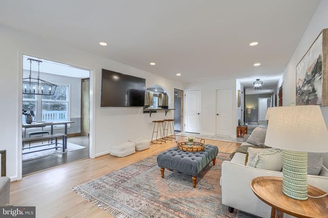8 MANOR BROOK RD, Monkton, MD 21111