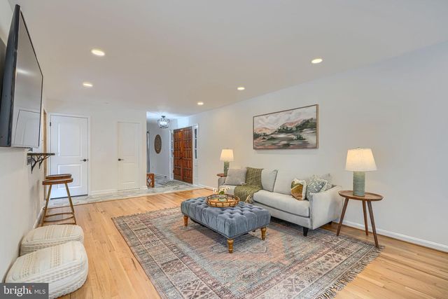 8 MANOR BROOK RD, Monkton, MD 21111