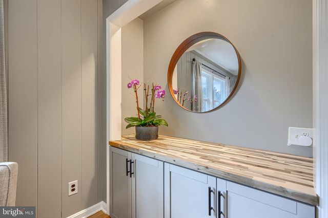 8 MANOR BROOK RD, Monkton, MD 21111