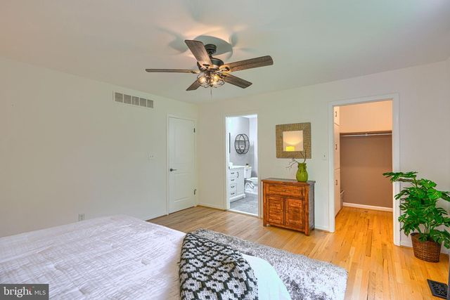 8 MANOR BROOK RD, Monkton, MD 21111
