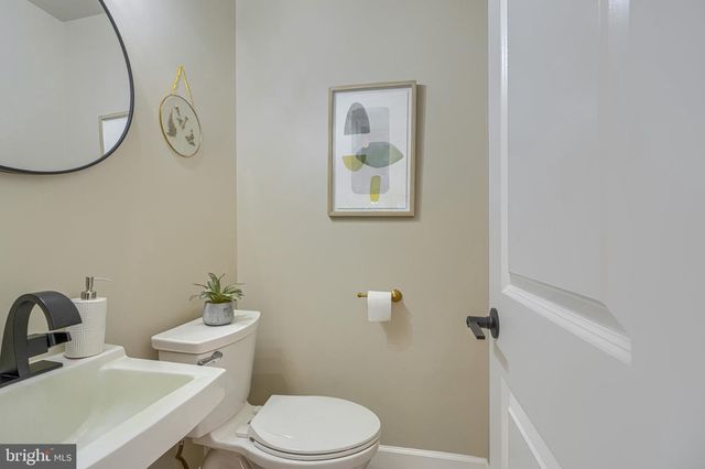8 MANOR BROOK RD, Monkton, MD 21111